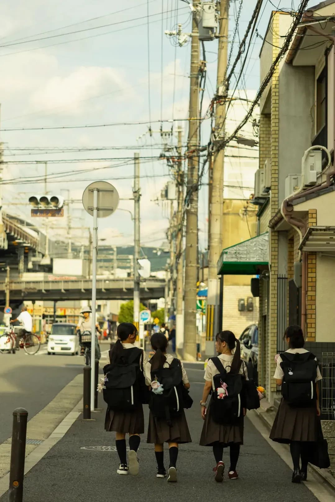 春の新学期、教室にも少しずつ慣れてきました